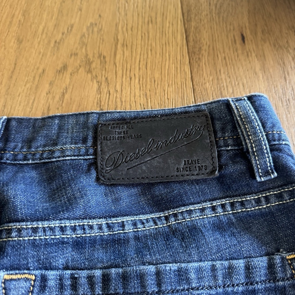 Vintage Diesel Quratt Jeans Men's 32x34 Dark Wash Faded Straight Leg Italy Y2K - Picture 10 of 13